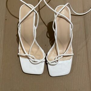 White Wrap-around Shin Heel